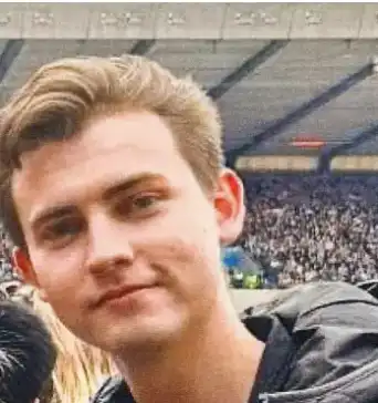 الطالب إيثان براون