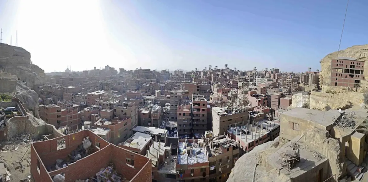 مصر.. سوء الأوضاع الاقتصادية وانتهاك الدستور يهددان عرش "حكومة إسماعيل"