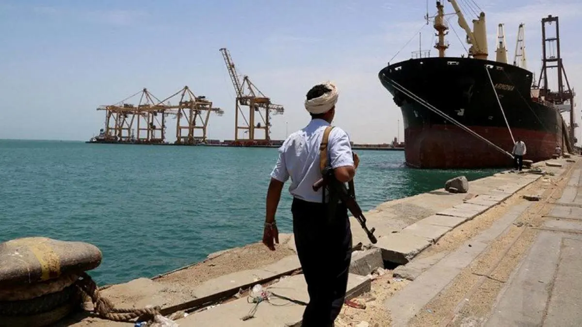 التبليغ عن حادث بحري شمال غربي الحديدة اليمنية