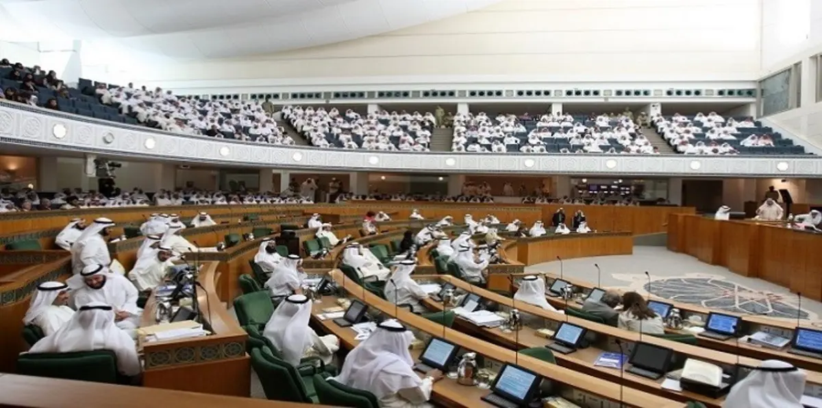 أبناء الكويتيات المتزوجات من أجانب.. "مخاض عسير" لقانون يمنحهم الجنسية