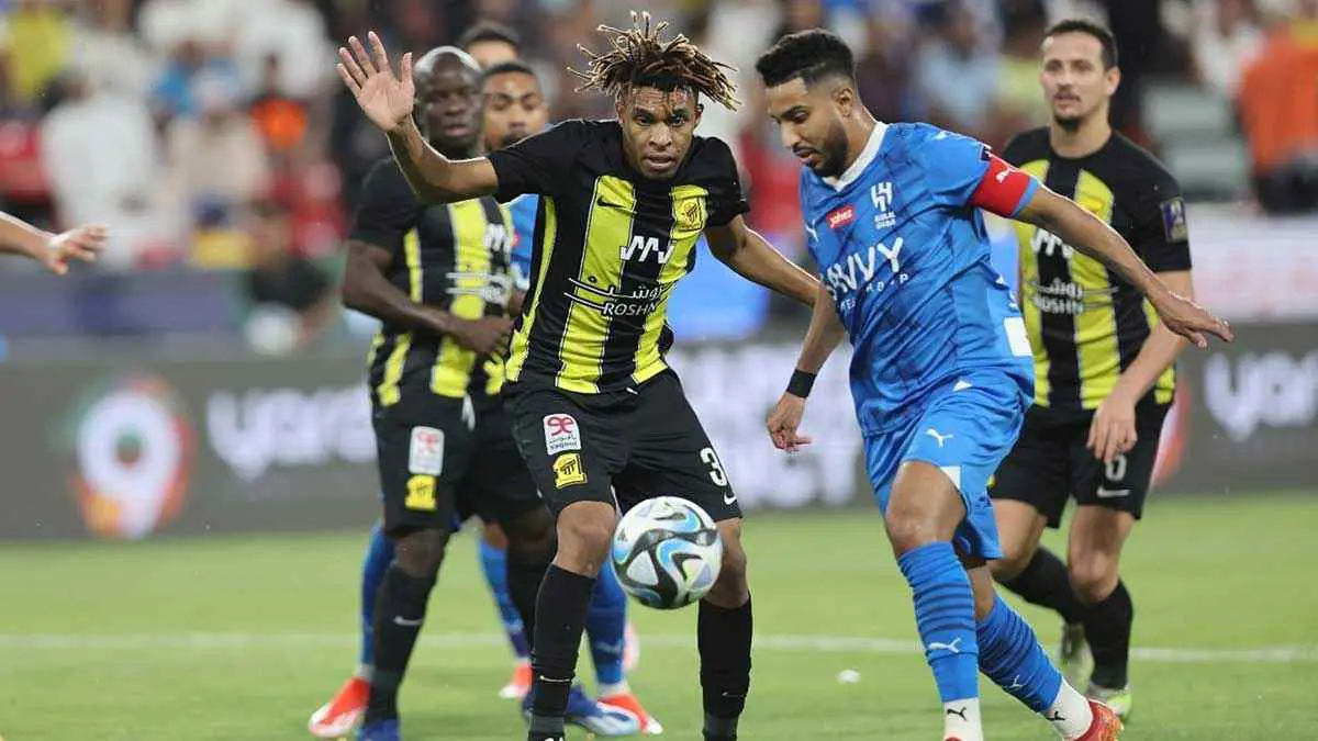 مقتبس من "فيلم رعب".. تفسير تصميم حساب الهلال قبل مواجهة الاتحاد (صورة وفيديو)