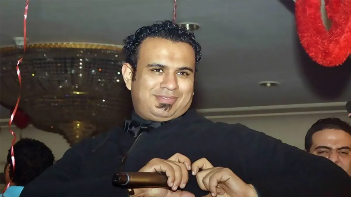 محمود الليثي يفقد أعصابه ويعتدي على مخرج هندي في "5 نجوم" (فيديو)