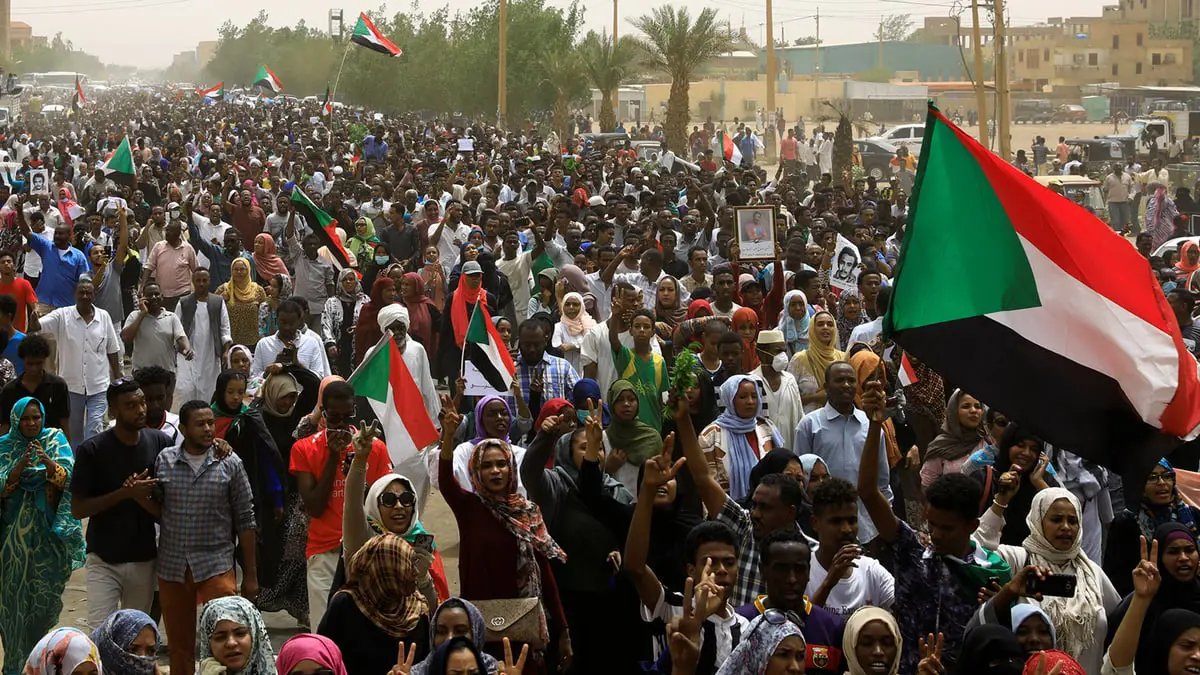 ذكرى الـ21 من أكتوبر.. ترقب وحذر وسط دعوات بالحشد والتظاهر بالسودان