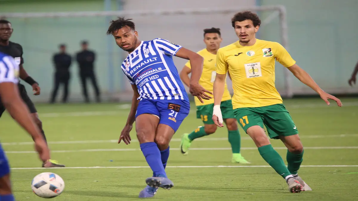دوري أبطال أفريقيا.. المغرب تنفي منع دخول طائرة تقل مشجعي فريق شبيبة الساورة الجزائري