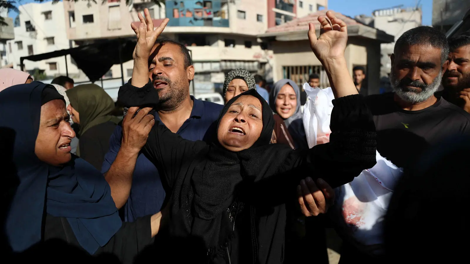 "أكسيوس": وفد قطري يزور واشنطن لإجراء محادثات بشأن غزة
