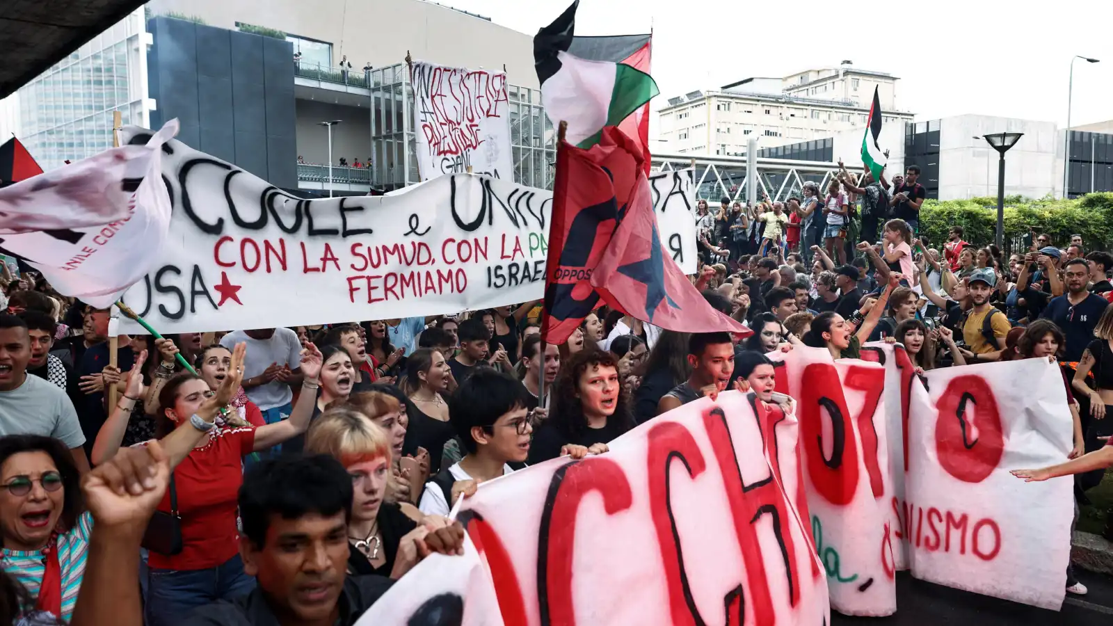 احتجاجات جنوة بإيطاليا ضد حرب غزة