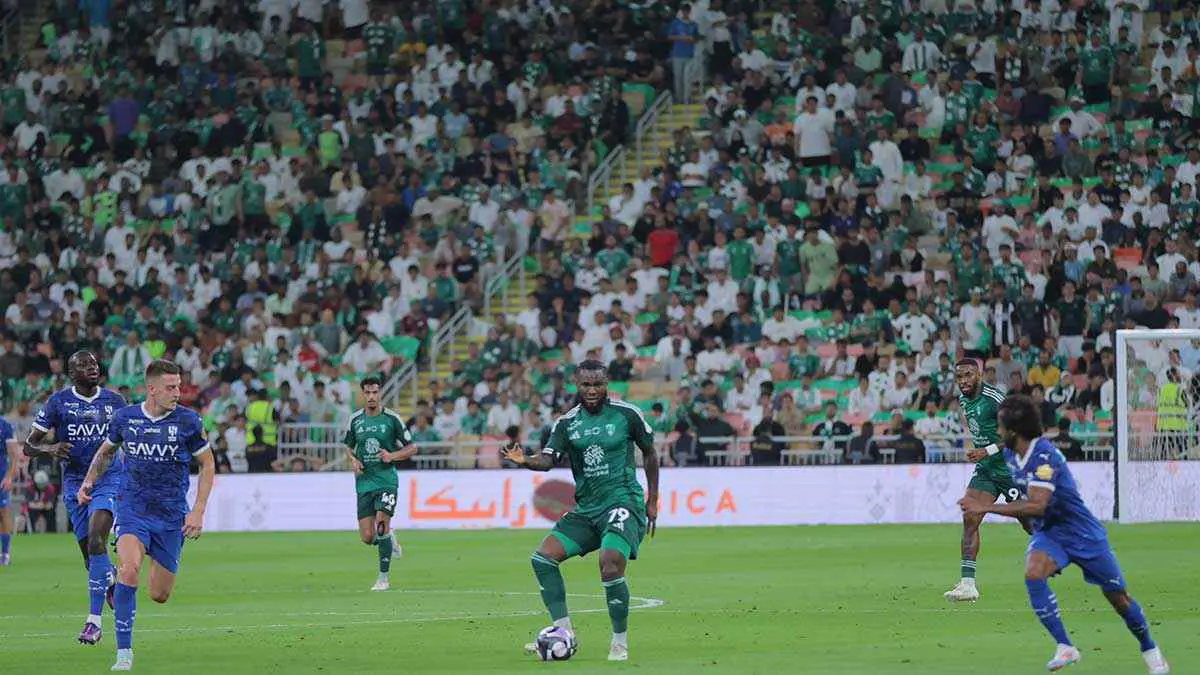 كيسيه خلال مباراة الهلال والأهلي في دوري روشن