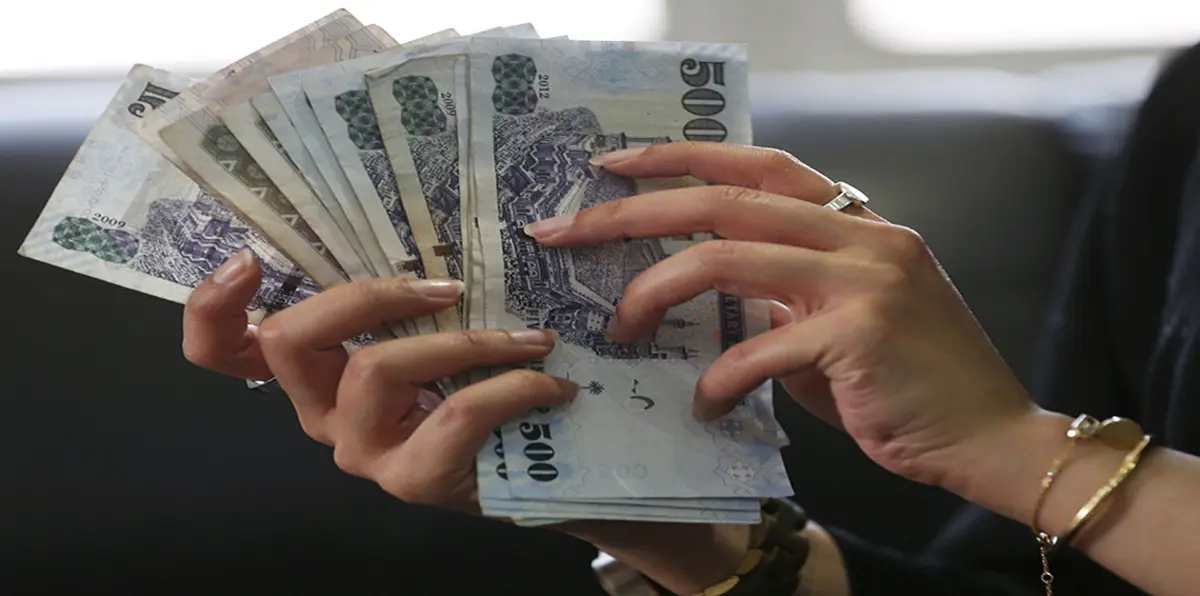 لماذا اختار برنامج "حساب المواطن" السعودي الأسر بدلًا من الأفراد لتلقي الدعم؟
