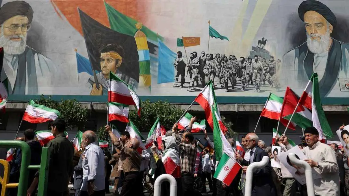 وول ستريت جورنال: النظام الإيراني متماسك وسيعود "أكثر خطورة"