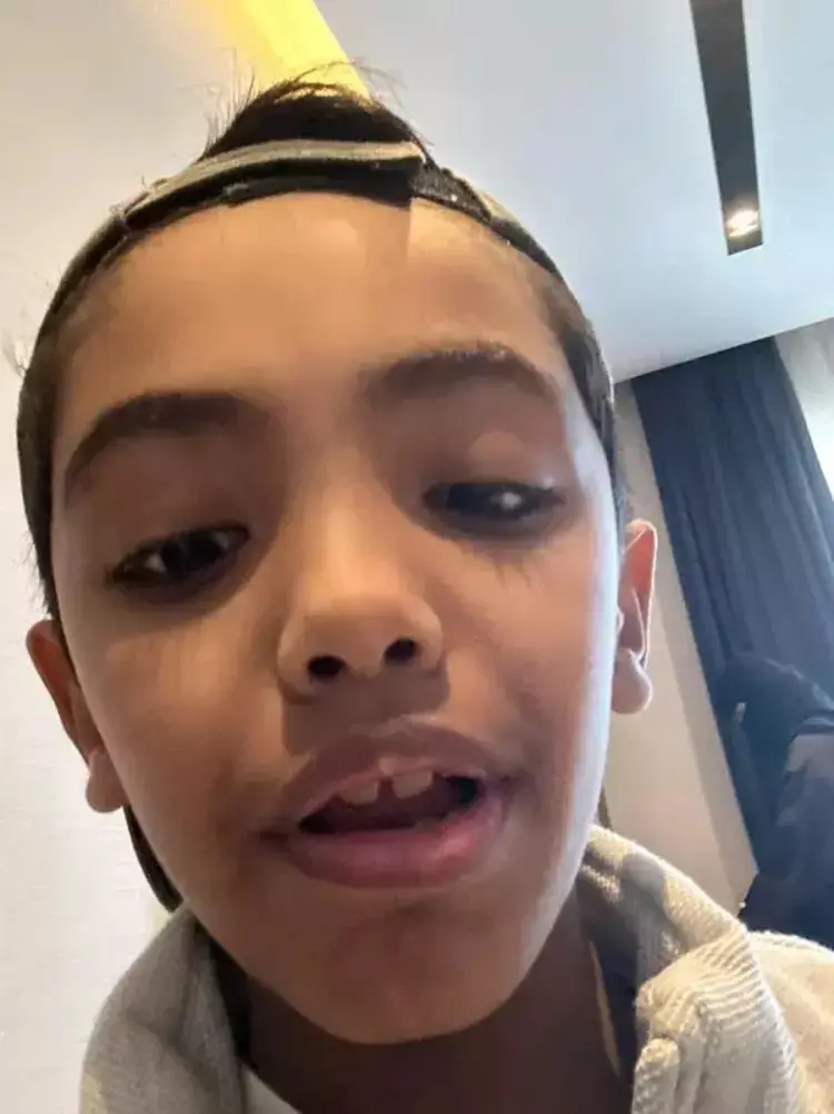 الطفل السعودي فيصل رمزي الشيخ