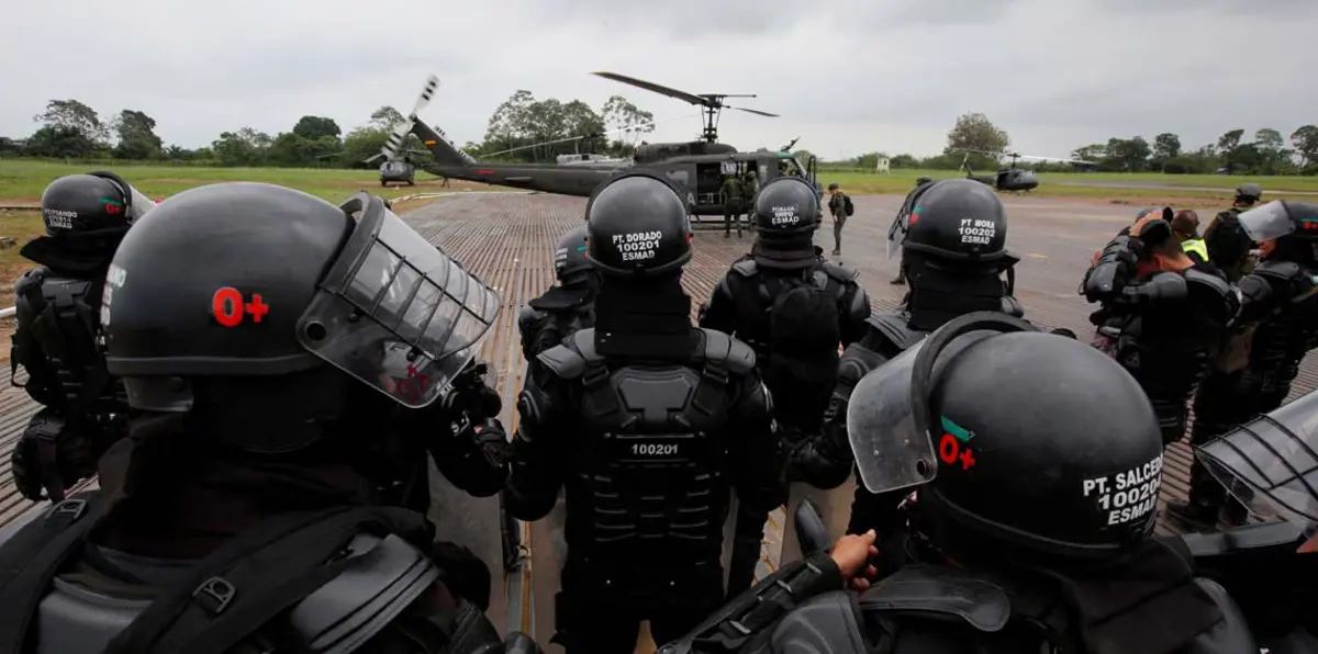 مقتل 4 رجال أمن بسقوط طائرة للشرطة في كولومبيا