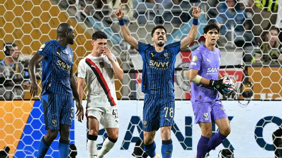 الهلال يخطط للفوز بكأس العالم للأندية.. محلل سعودي يفجر مفاجأة (فيديو)