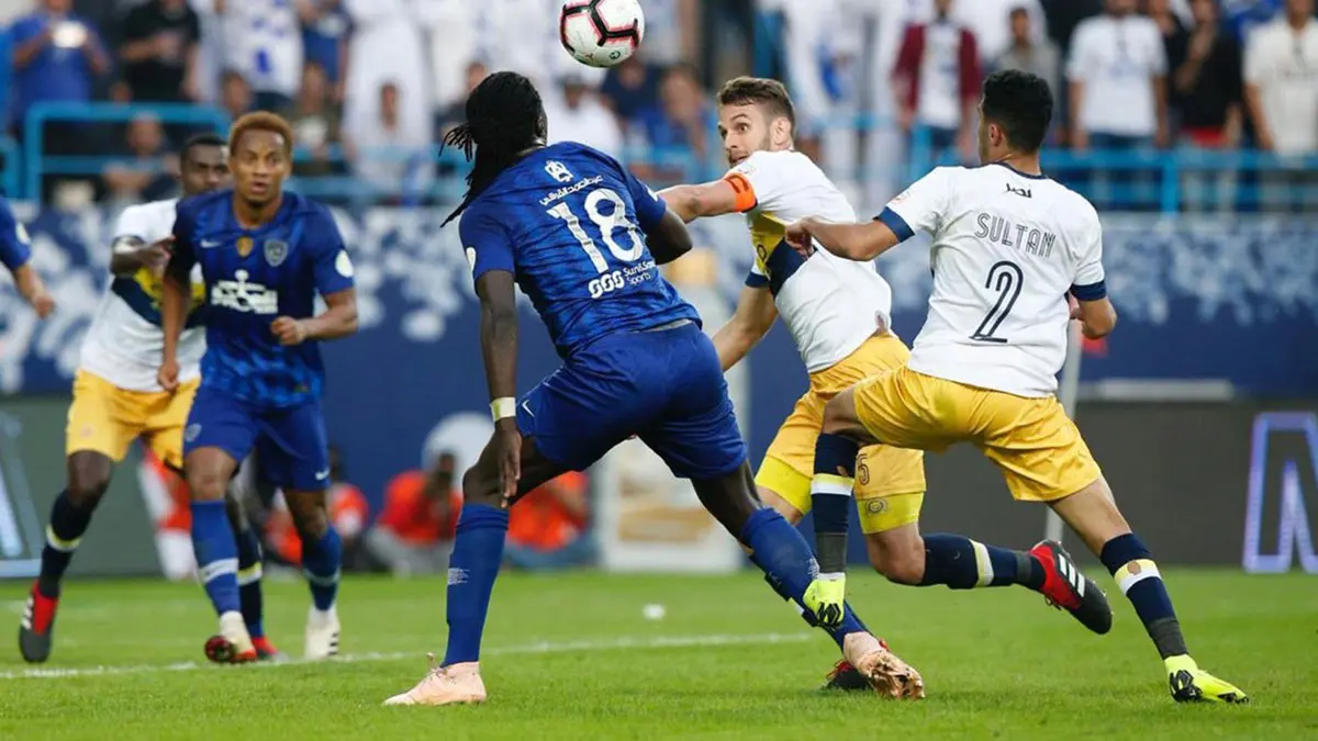 صحيفة: اتحاد كرة القدم يدرس استئناف الدوري السعودي في أغسطس