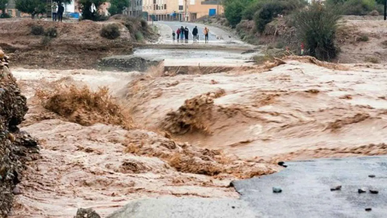 المغرب.. مصرع 3 من أسرة واحدة جراء السيول الجارفة‎