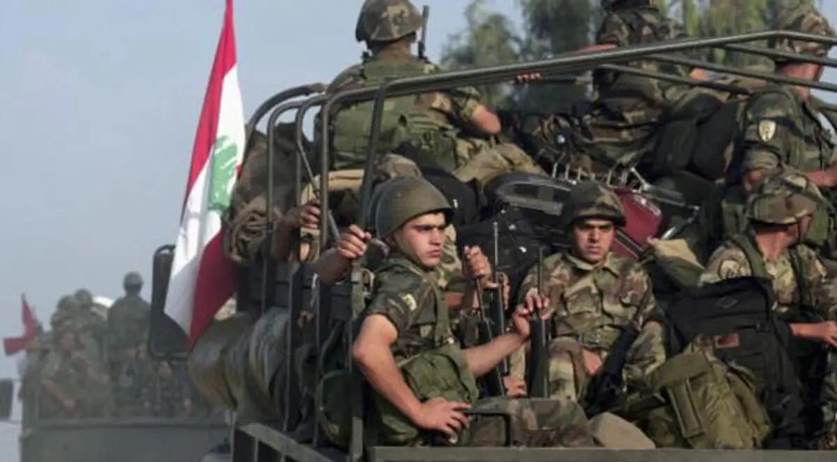 لبنان يوقف سوريين لاعتدائهما على الجيش بعرسال