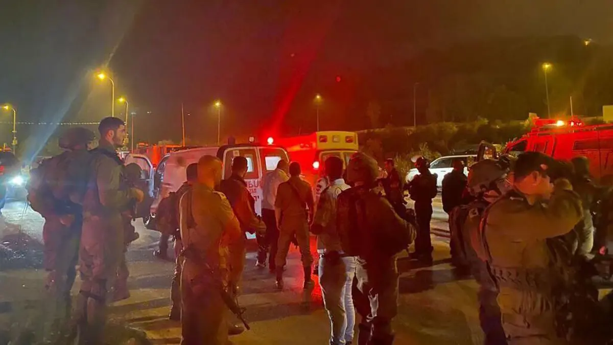 إصابة إسرائيليين اثنين بالرصاص قرب "قبر يوسف" في نابلس