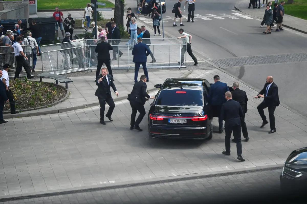 رئيس وزراء سلوفاكيا في حالة "خطيرة جدا" لكنها مستقرة
