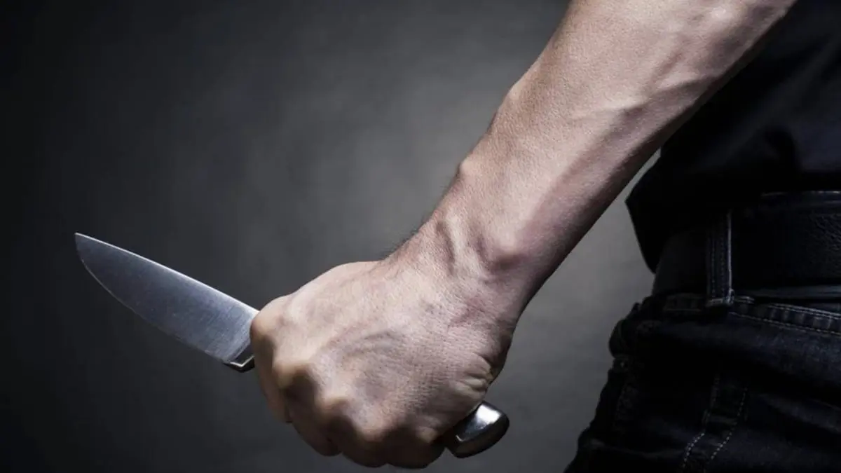 الإمارات.. آسيوي يطعن صديقه لأنه أيقظه من نومه بطريقة مزعجة