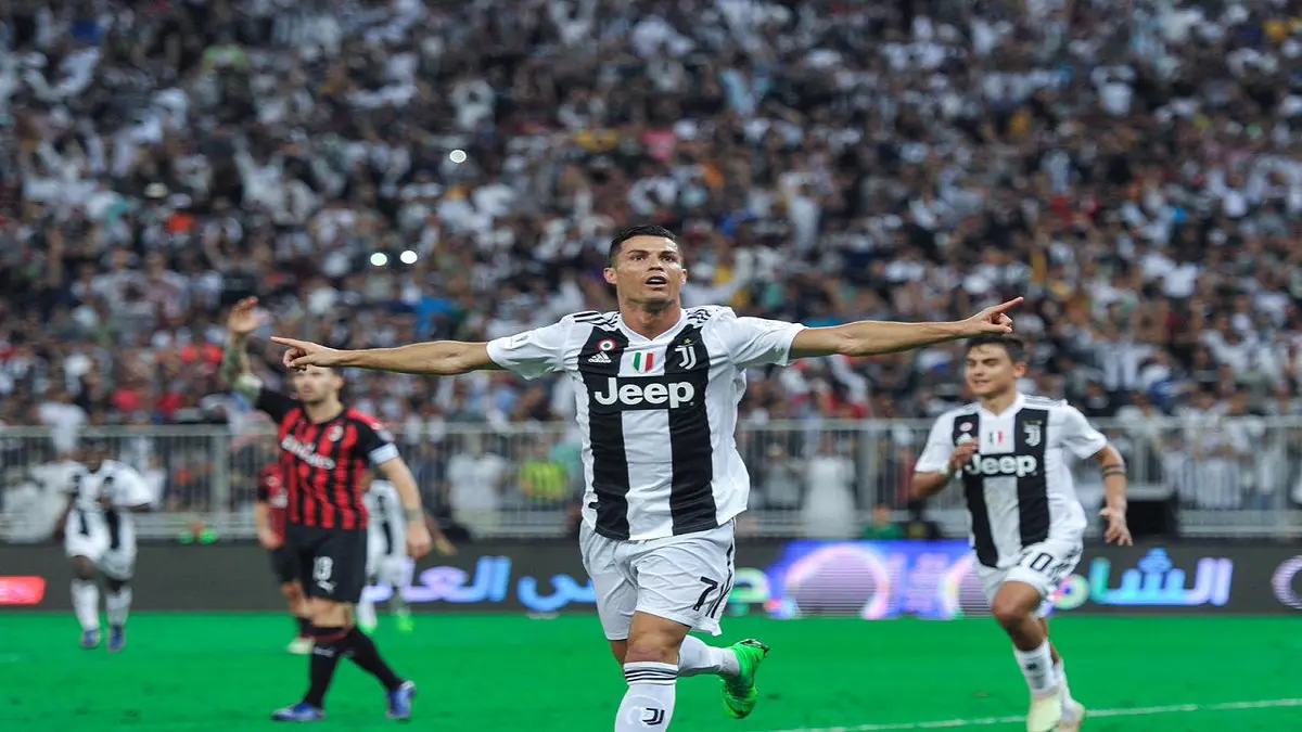 كريستيانو رونالدو يقود يوفنتوس لاقتناص كأس السوبر الإيطالي على حساب ميلان (فيديو)