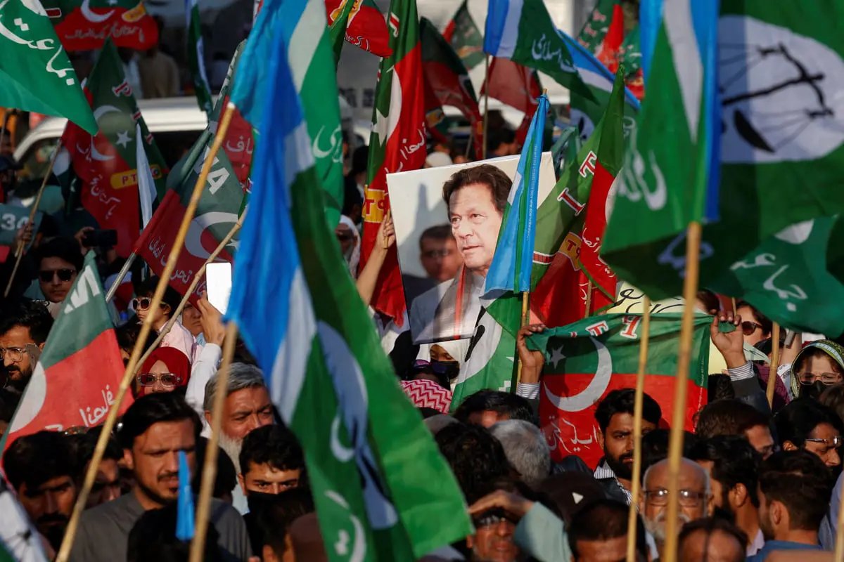 بعد تصدر حزب عمران خان.. تحالفات مرتقبة لتشكيل حكومة باكستان