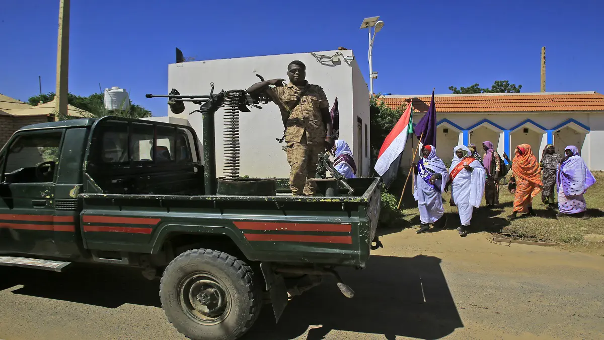 مسلحون يقتلون 20 مزارعًا جنوب دارفور