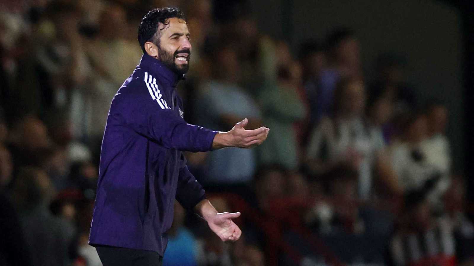 تحرك برتغالي لإنقاذ أموريم من جحيم مانشستر يونايتد 
