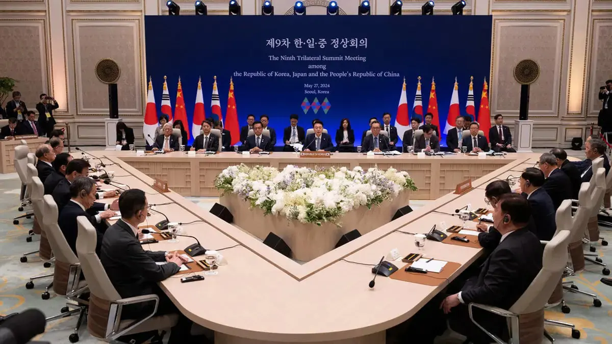 عقد أول قمة بين كوريا الجنوبية والصين واليابان منذ 5 سنوات‎