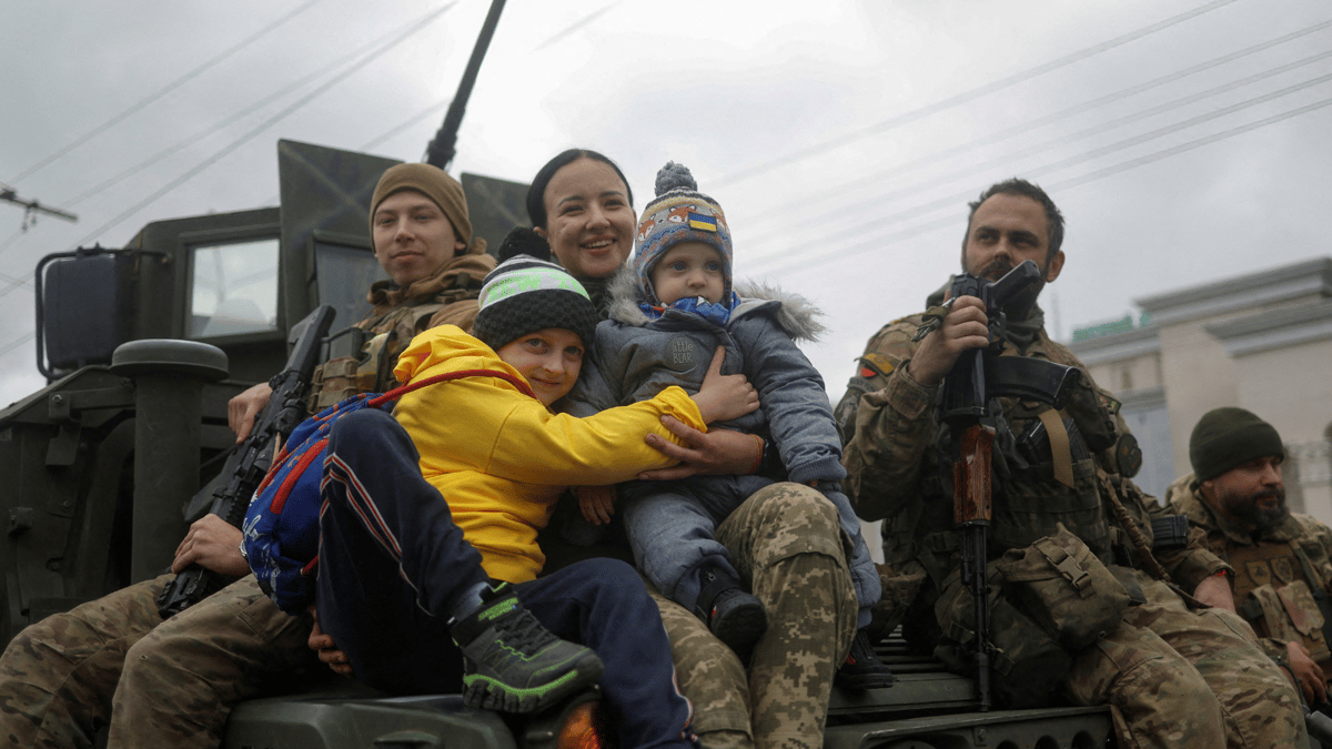 أوكرانيا تعلن استعادة 12 طفلا من مناطق تحتلها روسيا
