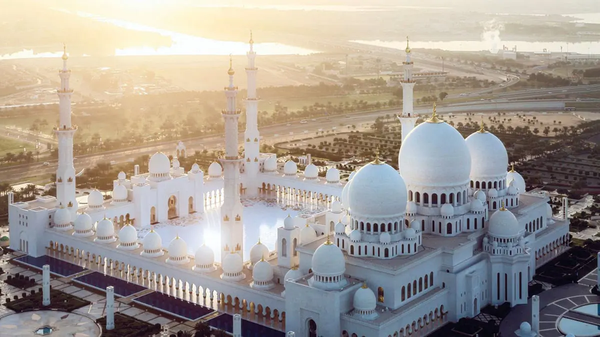 جامع الشيخ زايد رابع أفضل منطقة جذب في العالم