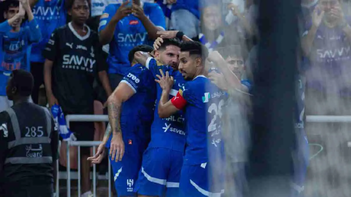 رجل مباراة الأهلي والهلال في دوري روشن