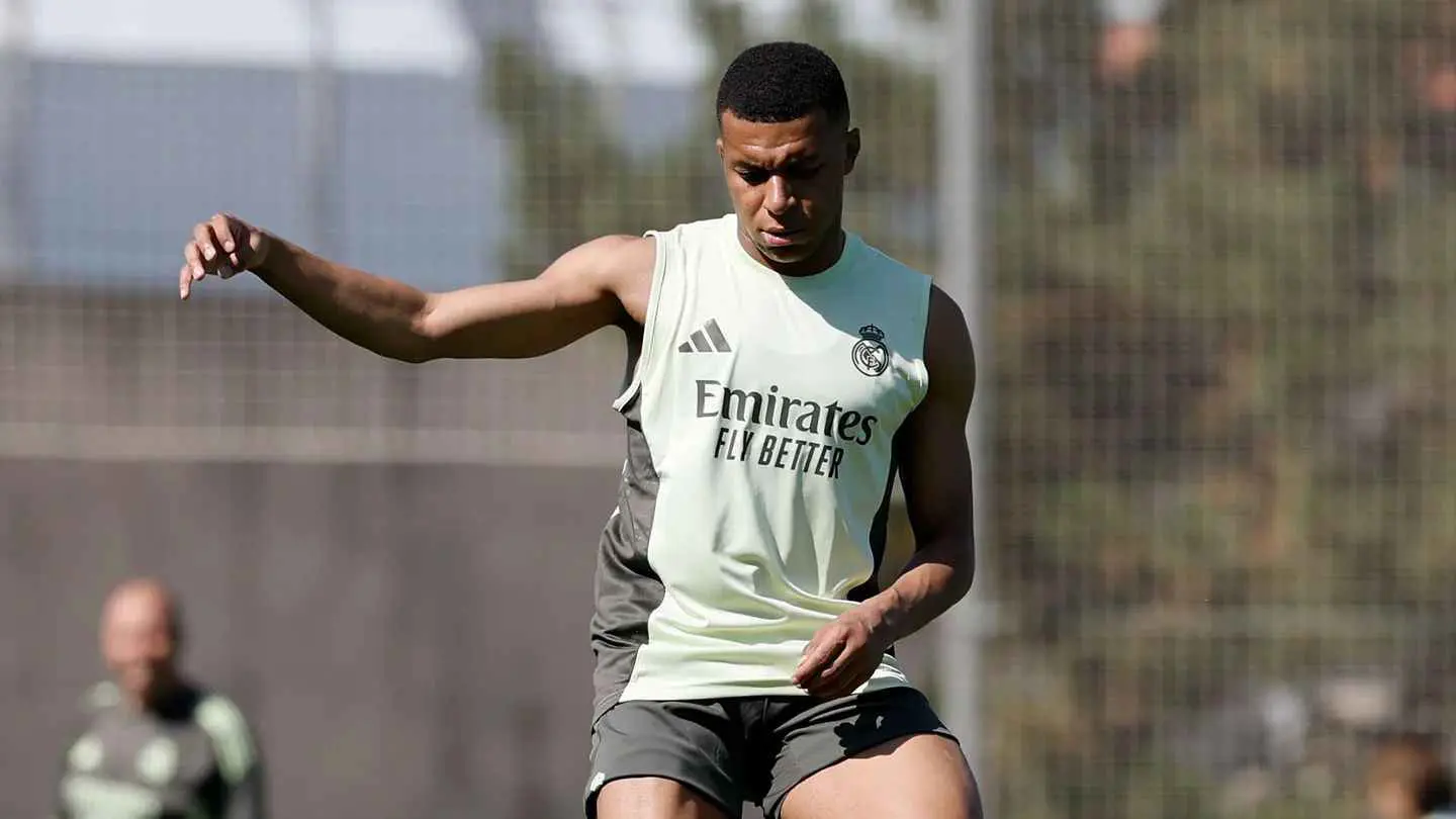 ريال مدريد يكشف تطورات جديدة للوضع الصحي لكيليان مبابي
