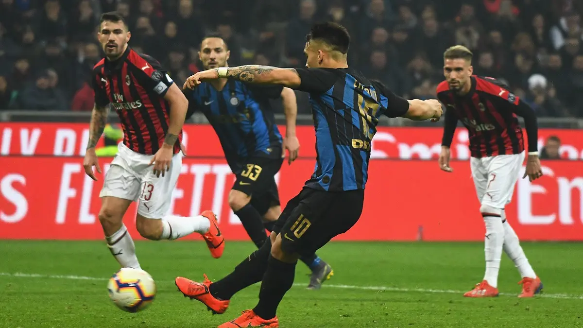 موعد مباراة ميلان وإنتر ميلان في الدوري الإيطالي