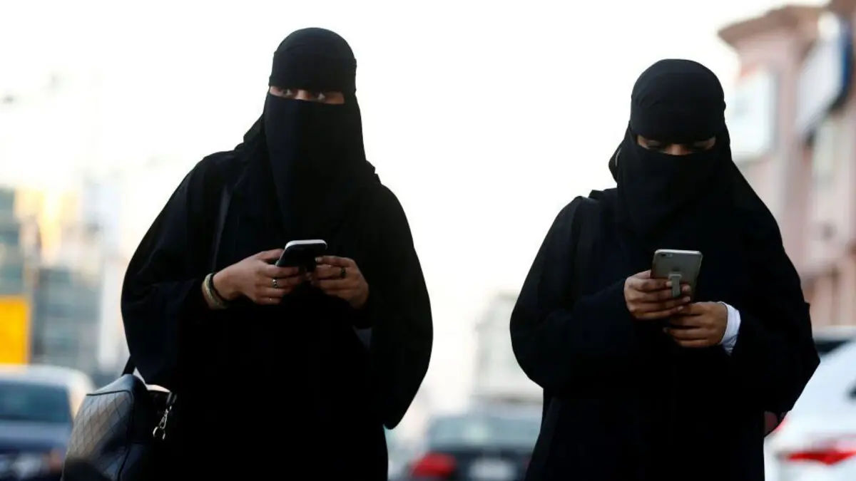 في ظل استيائهم من تويتر.. آلاف السعوديين يهاجرون إلى منصة تواصل مؤيدة لترامب