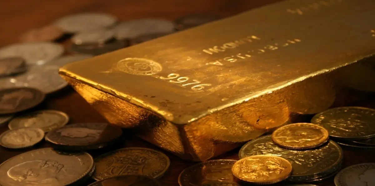 الذهب يتراجع من أعلى مستوى في 13 شهرًا