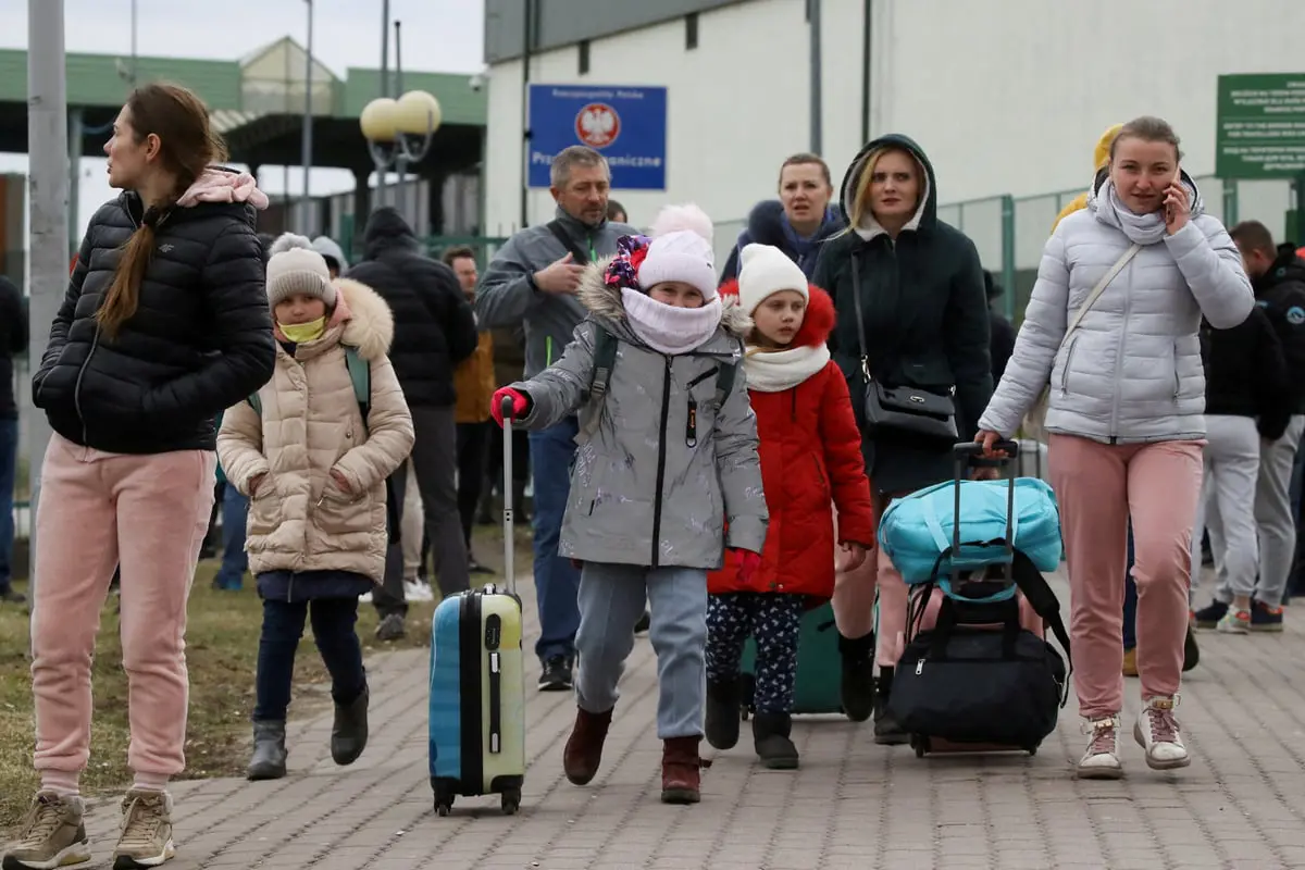 بولندا تضيق ذرعا باللاجئين الأوكرانيين وتبحث عن مخرج قانوني لإعادتهم