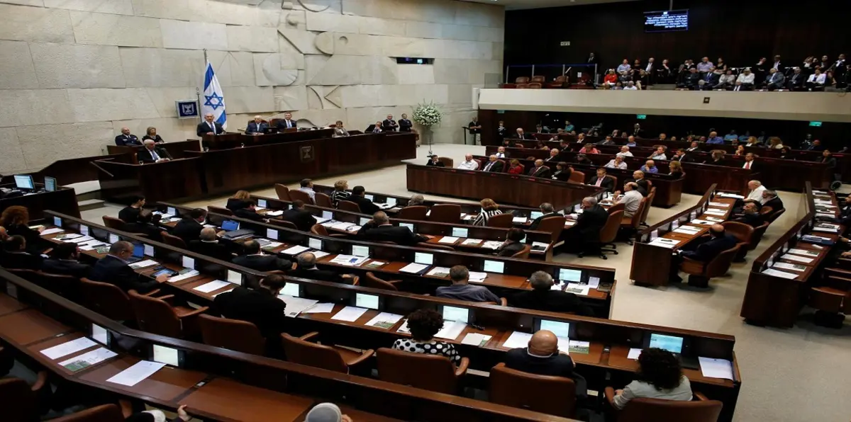 "الكنيست" يصادق مبدئيًا على منع زيارات المعتقلين الفلسطينيين‎