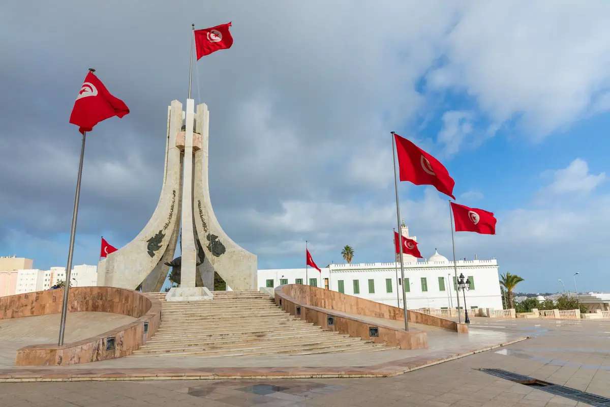 تونس.. المصادقة على تعديل مرسوم "للمصالحة مع الفاسدين"