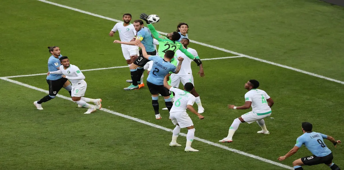 هل يتسبب عبدالله المعيوف ومحمد العويس في إلغاء قرار الحارس الأجنبي داخل الدوري السعودي؟