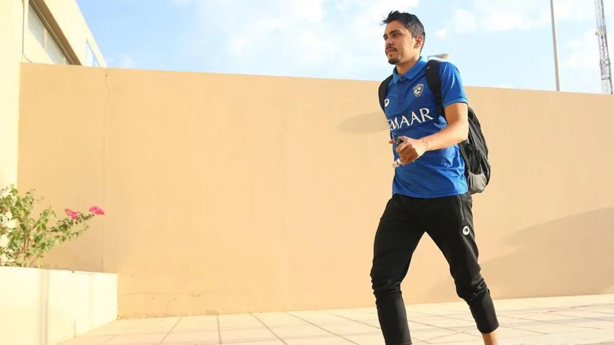 هل عرض كارلوس إدواردو نجم نادي الهلال السعودي نفسه على النصر؟ 
