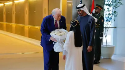 الرئيس الإماراتي يستقبل نظيره الأمريكي