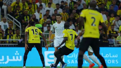 مواجهة سابقة بين النصر والاتحاد في دوري روشن