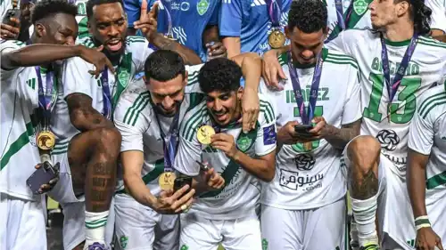 تتويج الأهلي السعودي