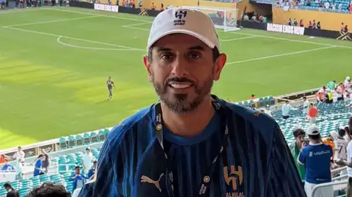 فهد الخنيني خلال دعمه للهلال في مونديال الأندية 2025