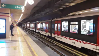 محطة مترو في إزمير