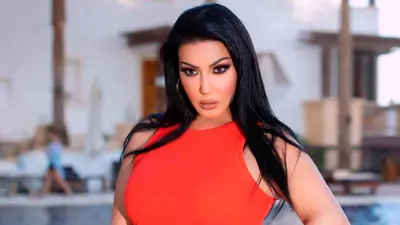 الفنانة سمية الخشاب
