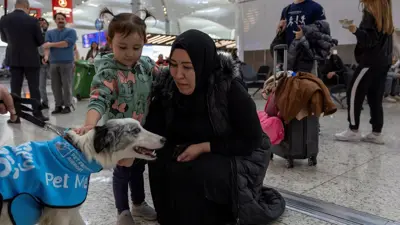 يؤمه كثير من العرب.. مطار شهير يكافح رهاب السفر بطريقة جديدة (صور)