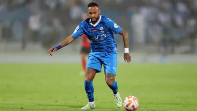 نيمار بقميص الهلال السعودي