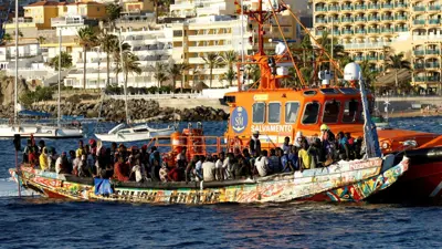 قارب مهاجرين قرب جزر الكناري