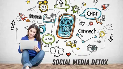 فتاة تبحث عبر اللابتوب