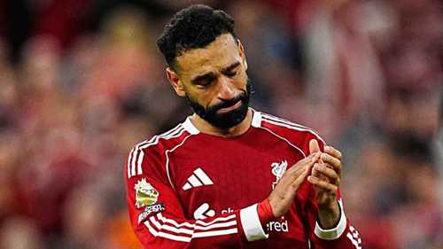 محمد صلاح يبكي